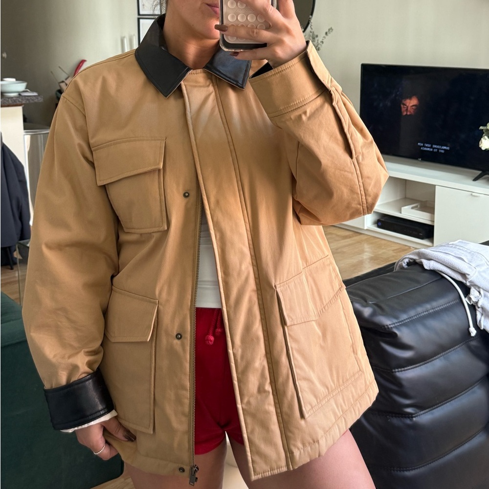 Barn jacket Black Leather Collar